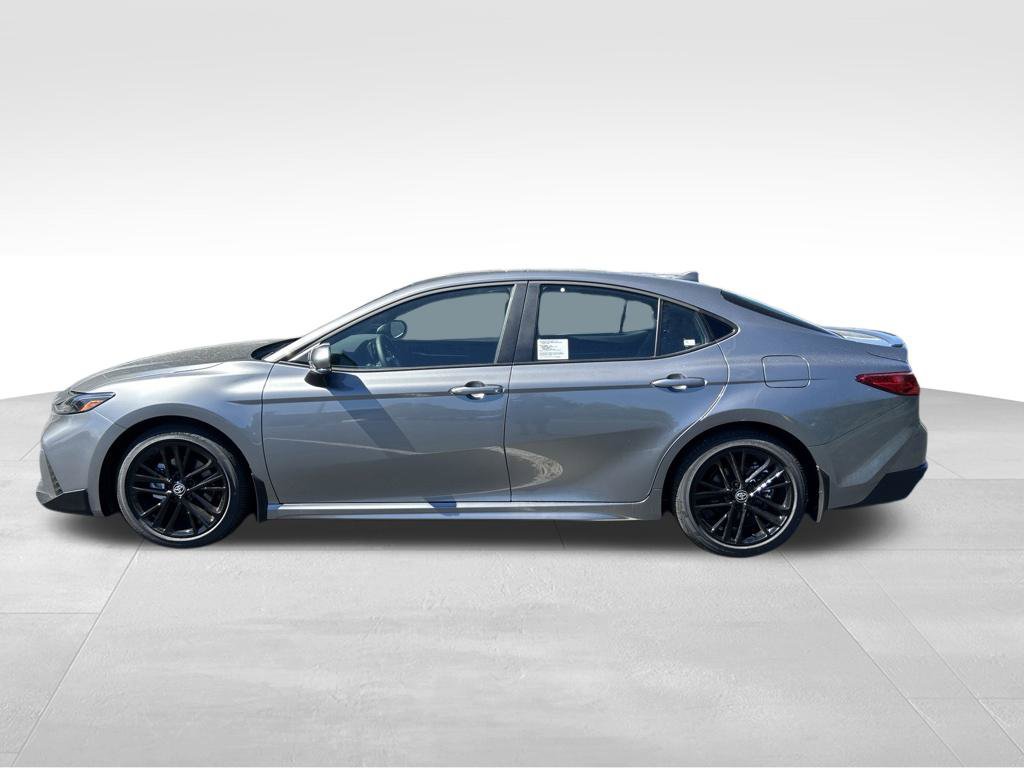 New 2026 Toyota Camry SE FWD image 2