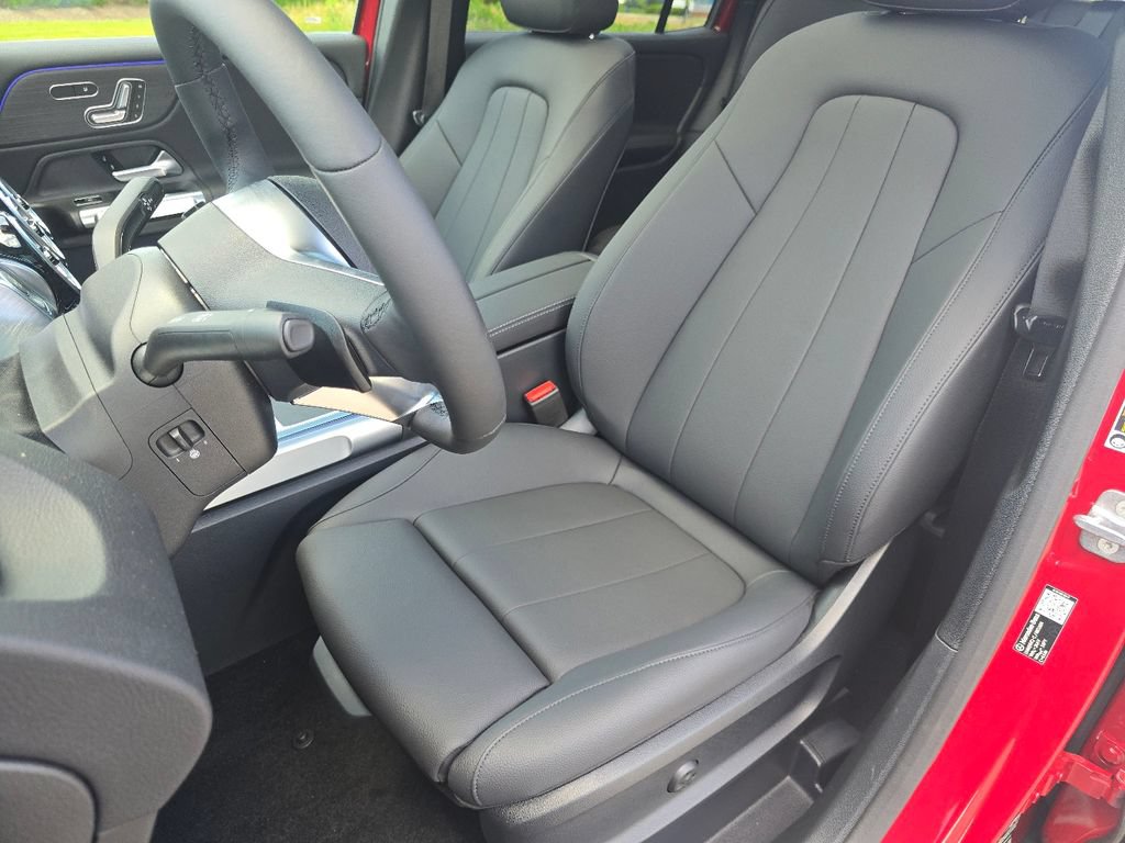 New 2026 Mercedes-Benz GLB 250 4MATIC image 24