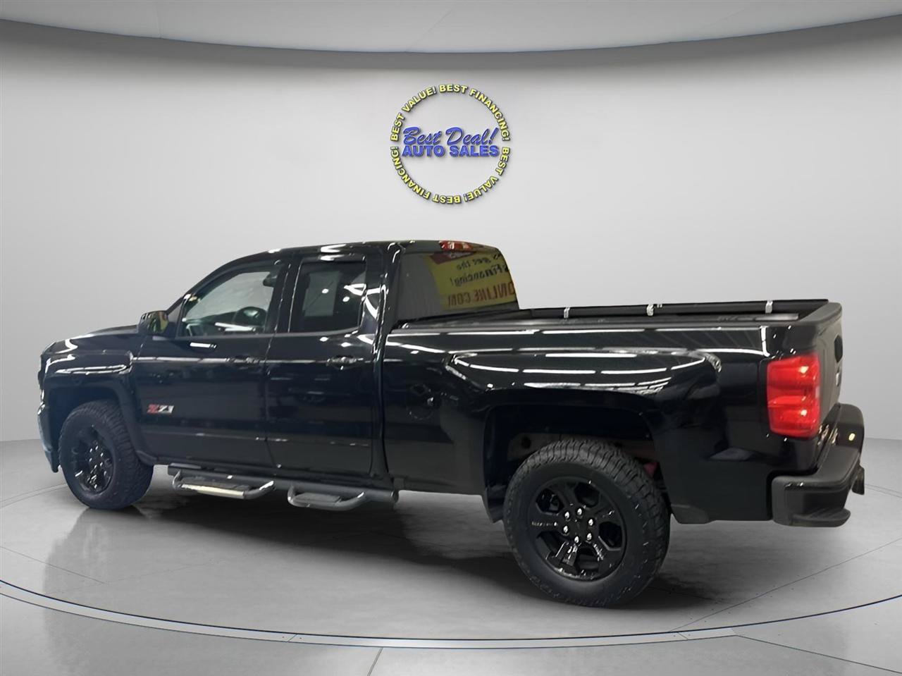 Used 2017 Chevrolet Silverado 1500 LT w/ Midnight Edition AWD/4WD image 2