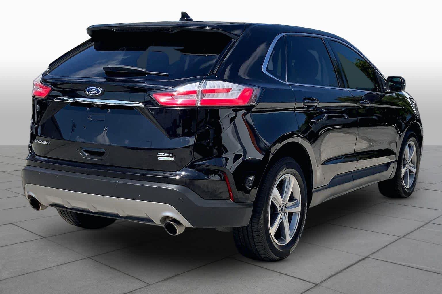Used 2019 Ford Edge SEL w/ Equipment Group 201A FWD image 13
