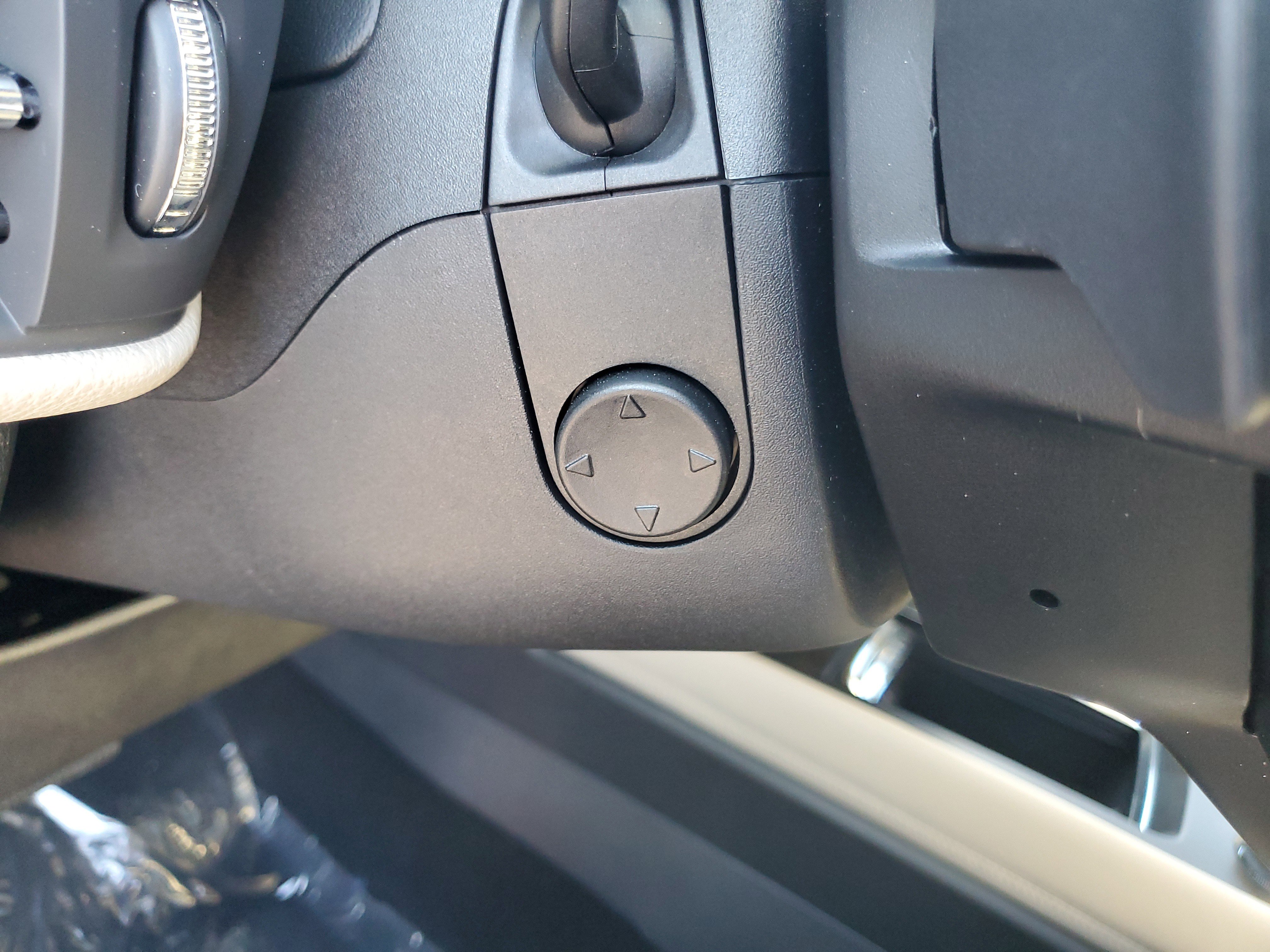 New 2025 Lincoln Corsair Reserve w/ Equipment Group 202A image 15