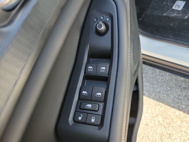 New 2025 Jeep Grand Cherokee Altitude image 14