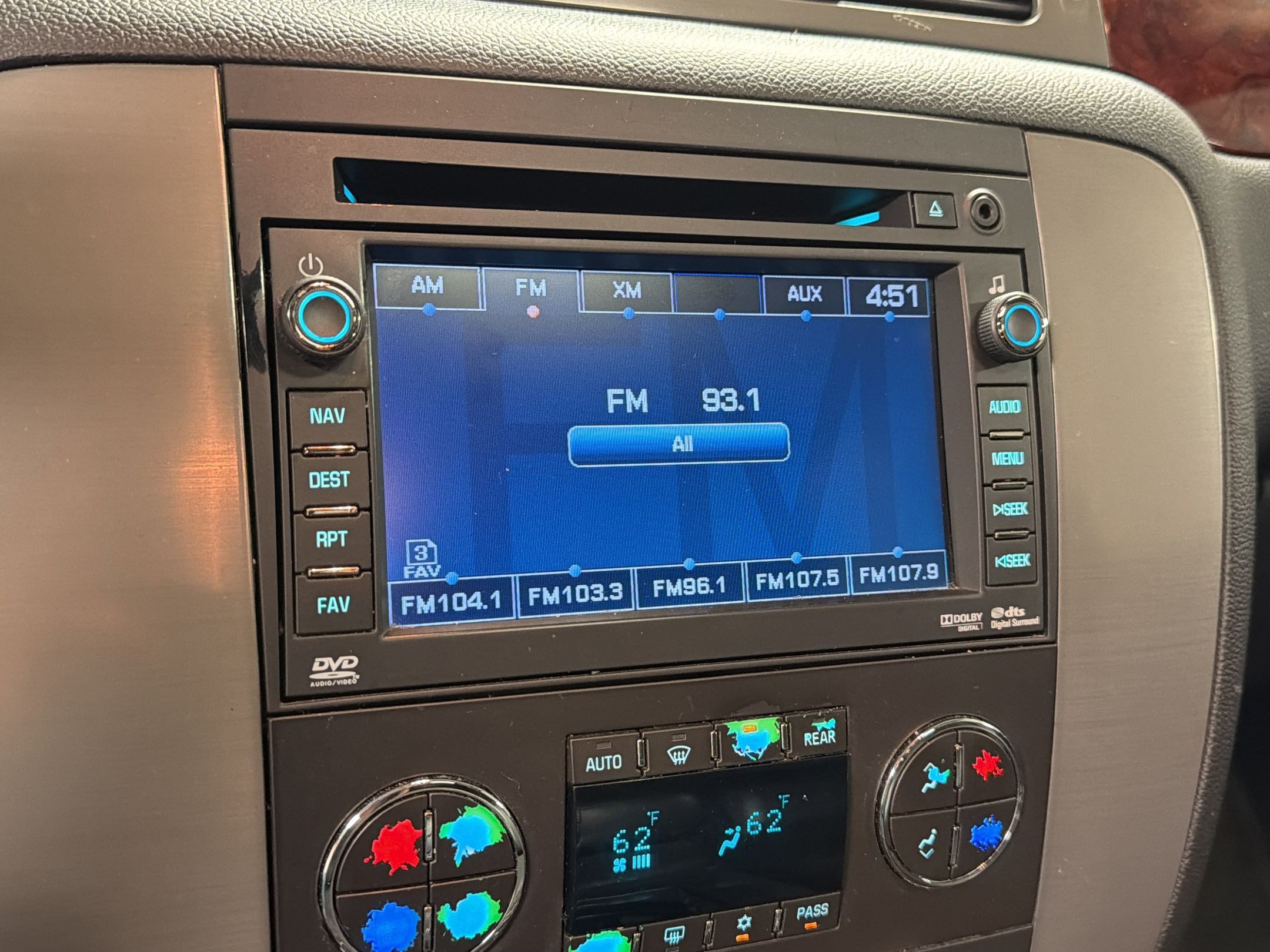 Used 2011 GMC Yukon SLT image 24