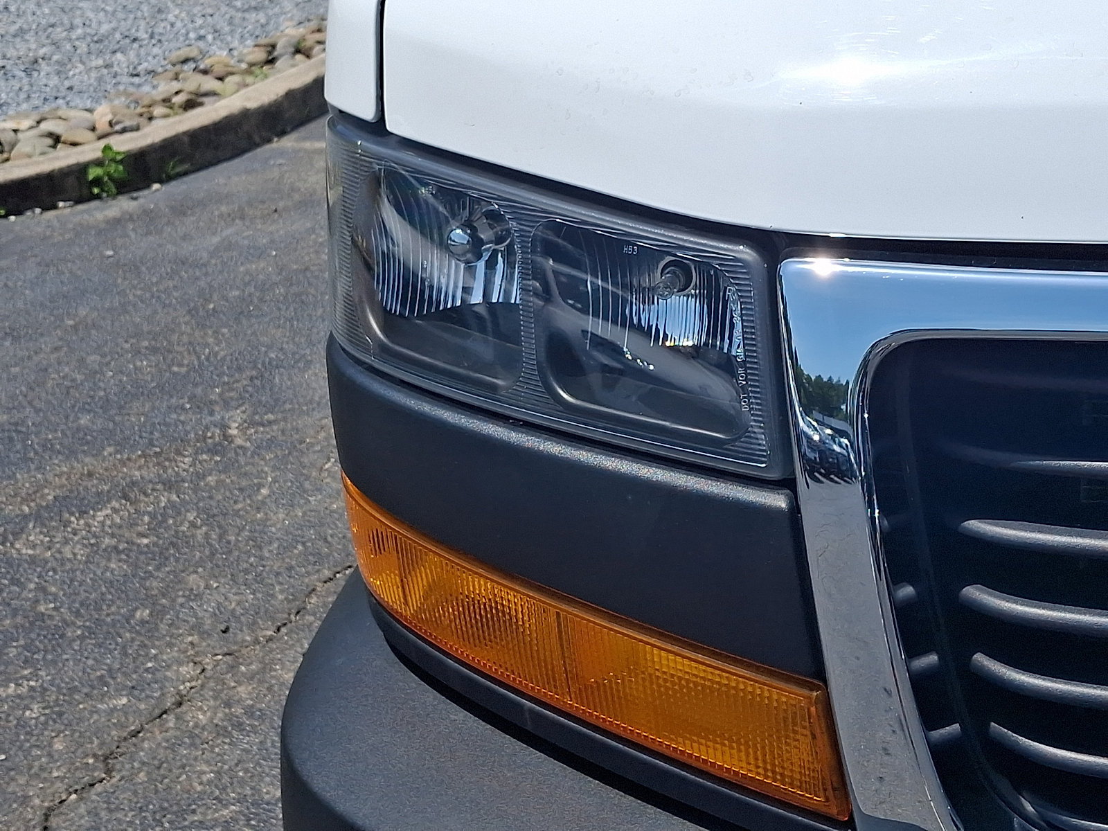 Used 2024 GMC Savana 2500 w/ Driver Convenience Package RWD image 10