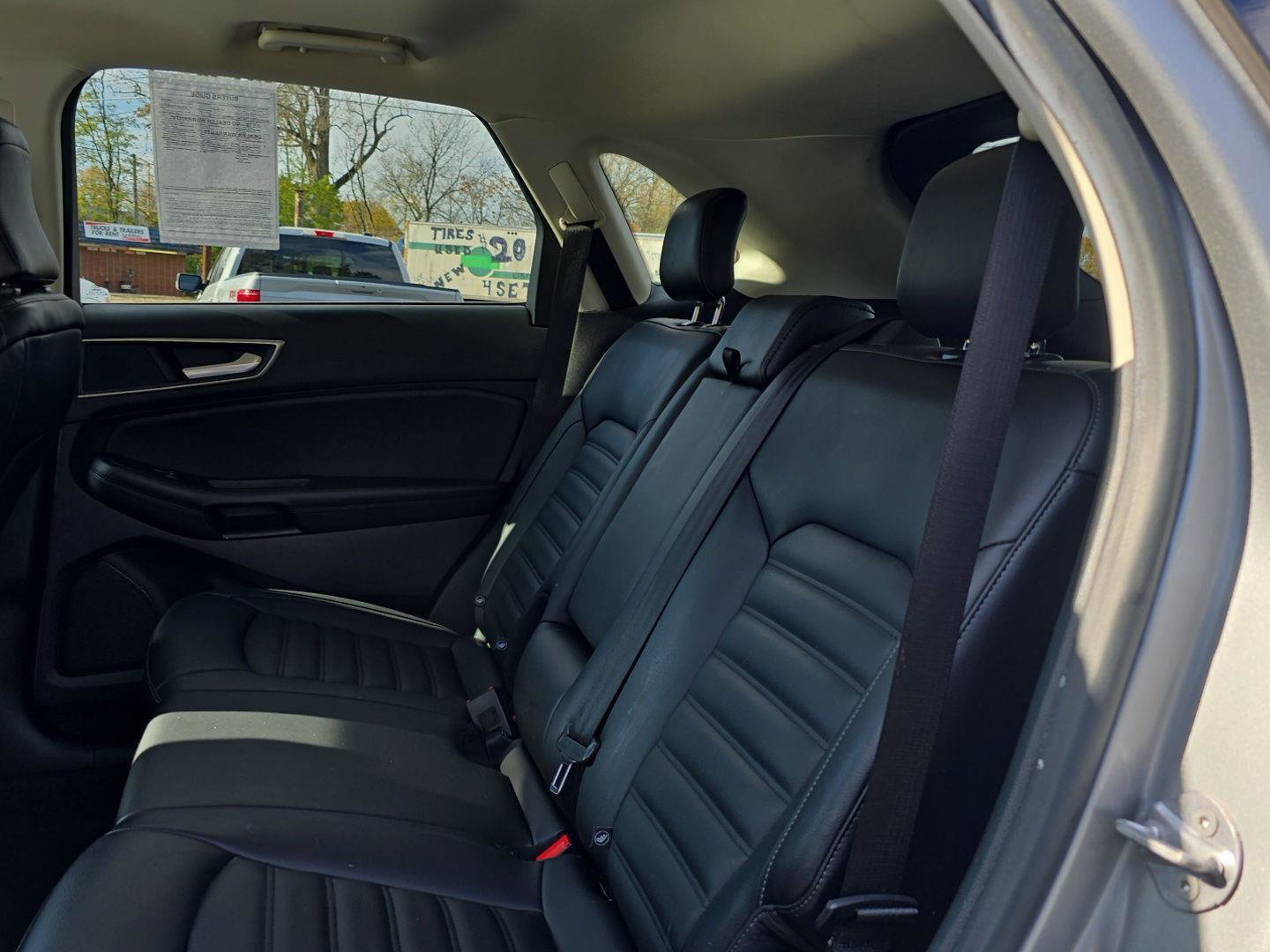 Used 2021 Ford Edge SEL image 25