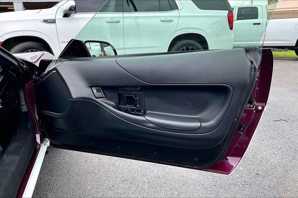 Used 1995 Chevrolet Corvette Convertible RWD image 26