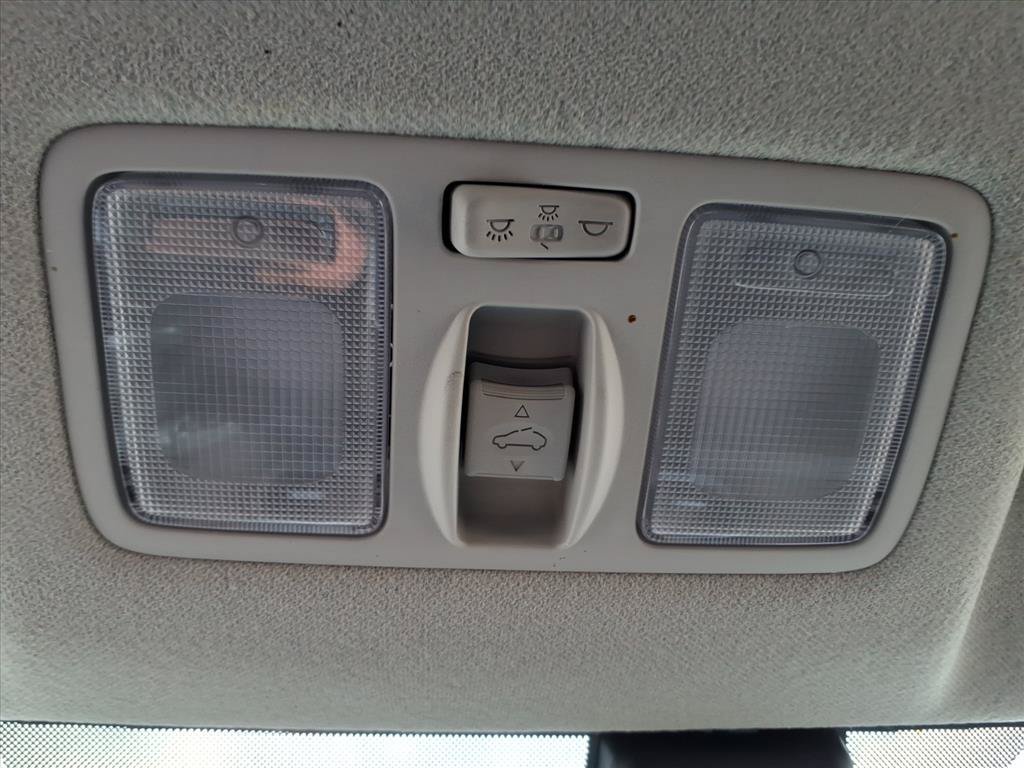 Used 2024 Hyundai Venue SEL FWD image 27