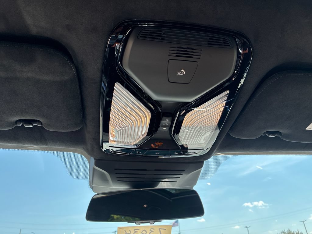 New 2027 BMW X7 xDrive40i w/ Executive Package AWD/4WD image 16
