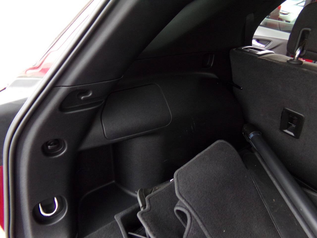Used 2018 Chevrolet Equinox LT FWD image 17