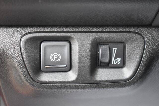 Used 2023 GMC Acadia AT4 w/ Trailering Package AWD/4WD image 31