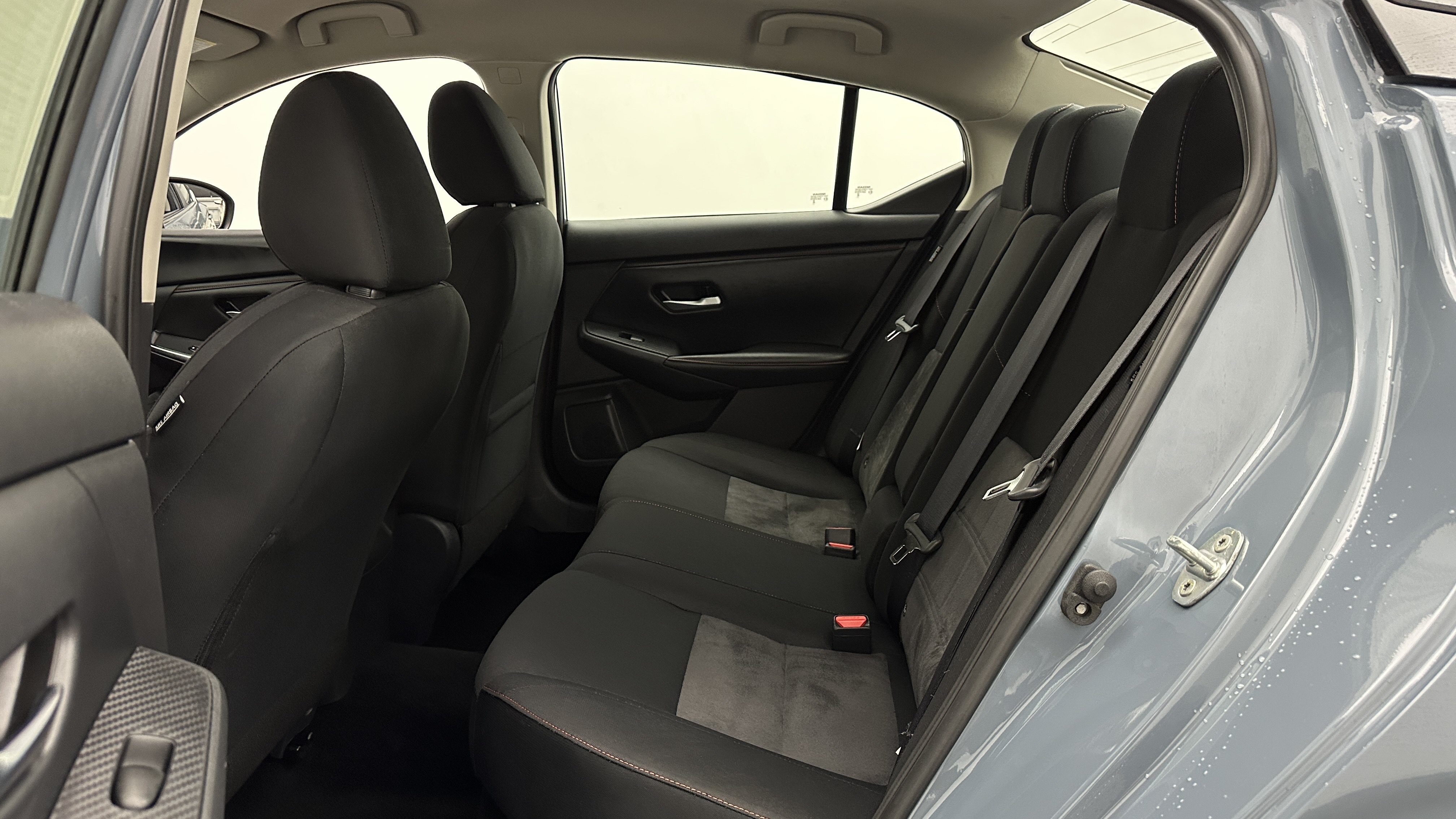 Used 2025 Nissan Sentra SR FWD image 25