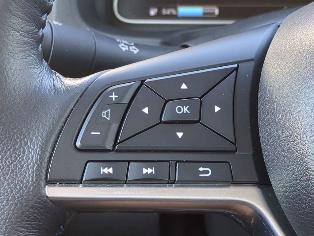 Certified 2023 Nissan Leaf SV Plus image 25