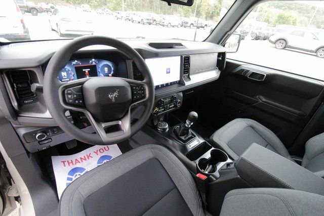 New 2025 Ford Bronco 4-Door image 4