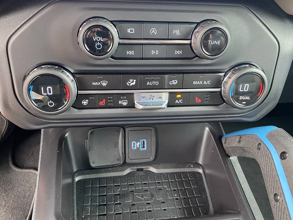 Certified 2024 Ford Bronco Wildtrak AWD/4WD image 17