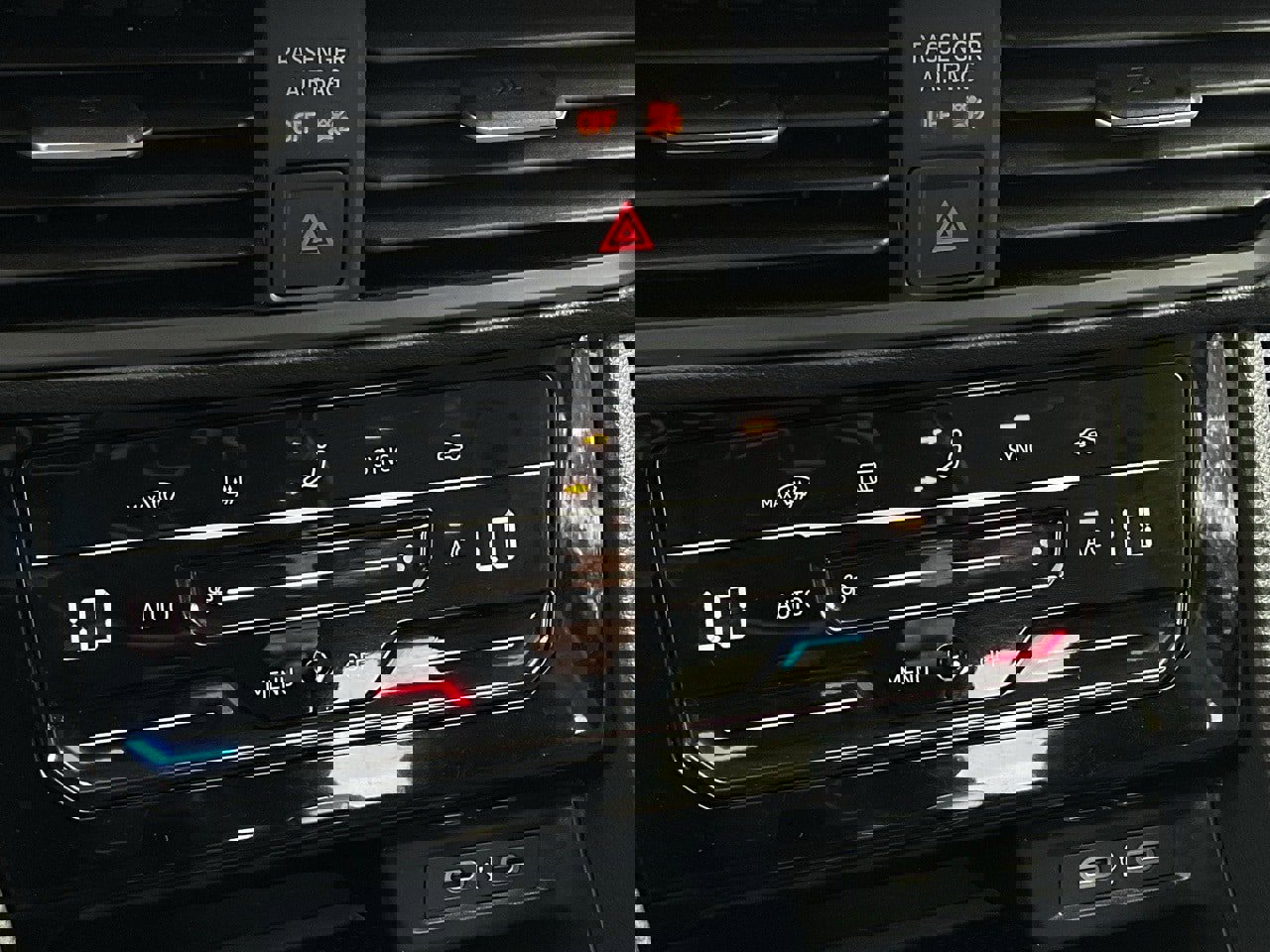 Used 2025 Volkswagen Jetta S image 32