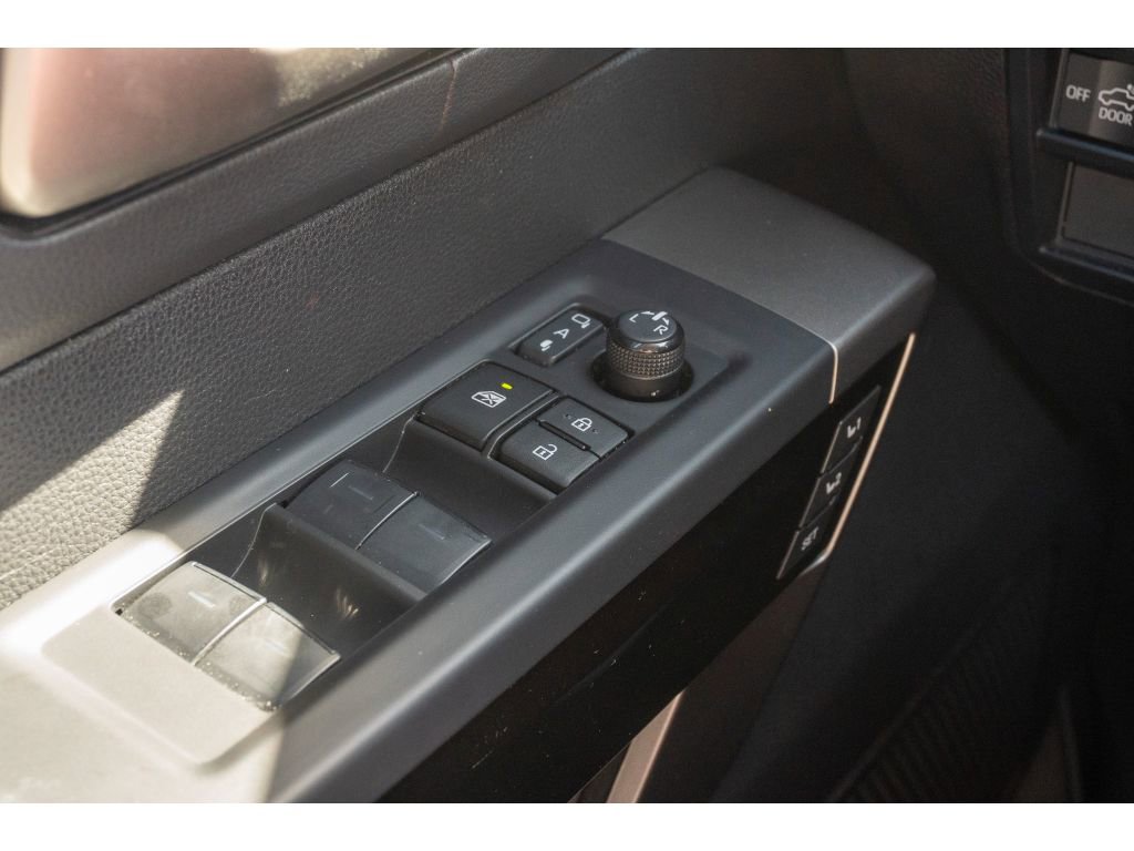 Used 2024 Toyota Tundra Limited image 24