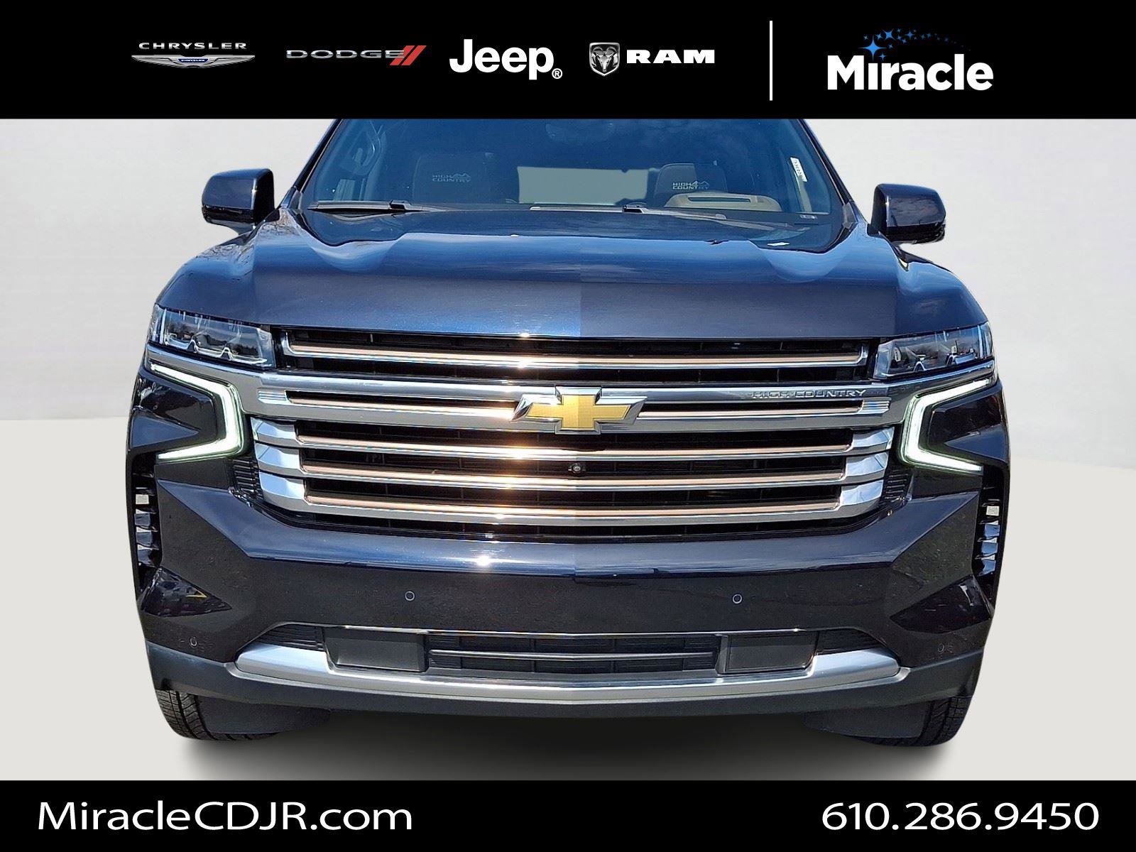Used 2024 Chevrolet Suburban High Country w/ Advanced Technology Package AWD/4WD image 2