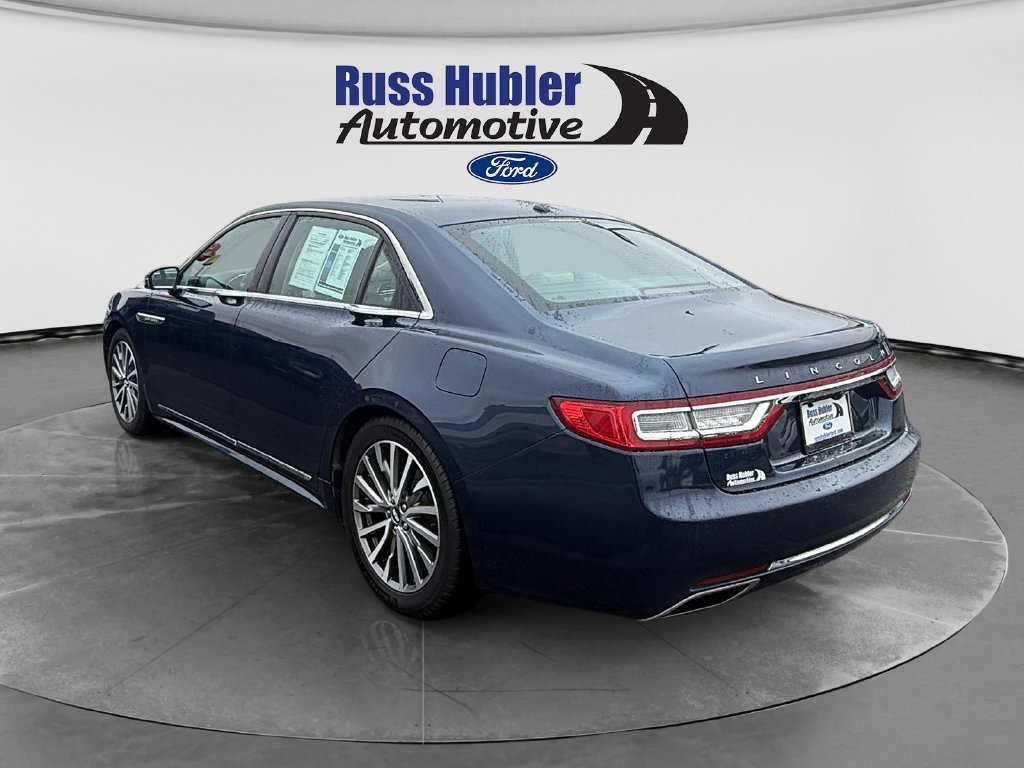 Used 2017 Lincoln Continental Select w/ Climate Package FWD image 3