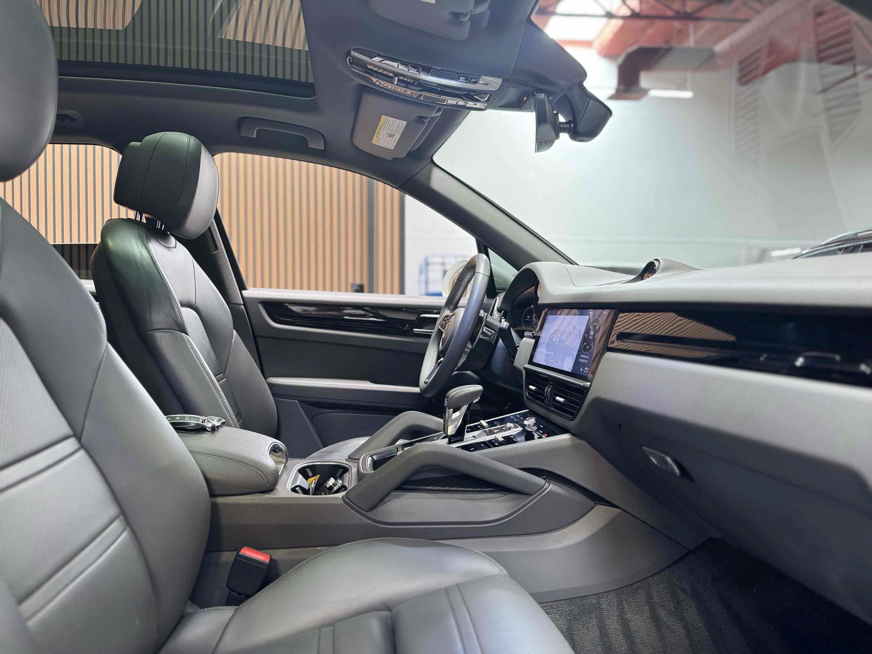 Used 2019 Porsche Cayenne AWD/4WD image 35