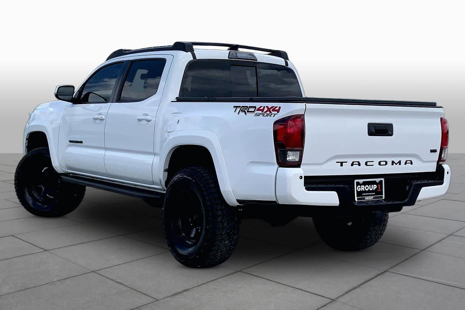 Used 2019 Toyota Tacoma TRD Sport w/ Technology Package AWD/4WD image 12