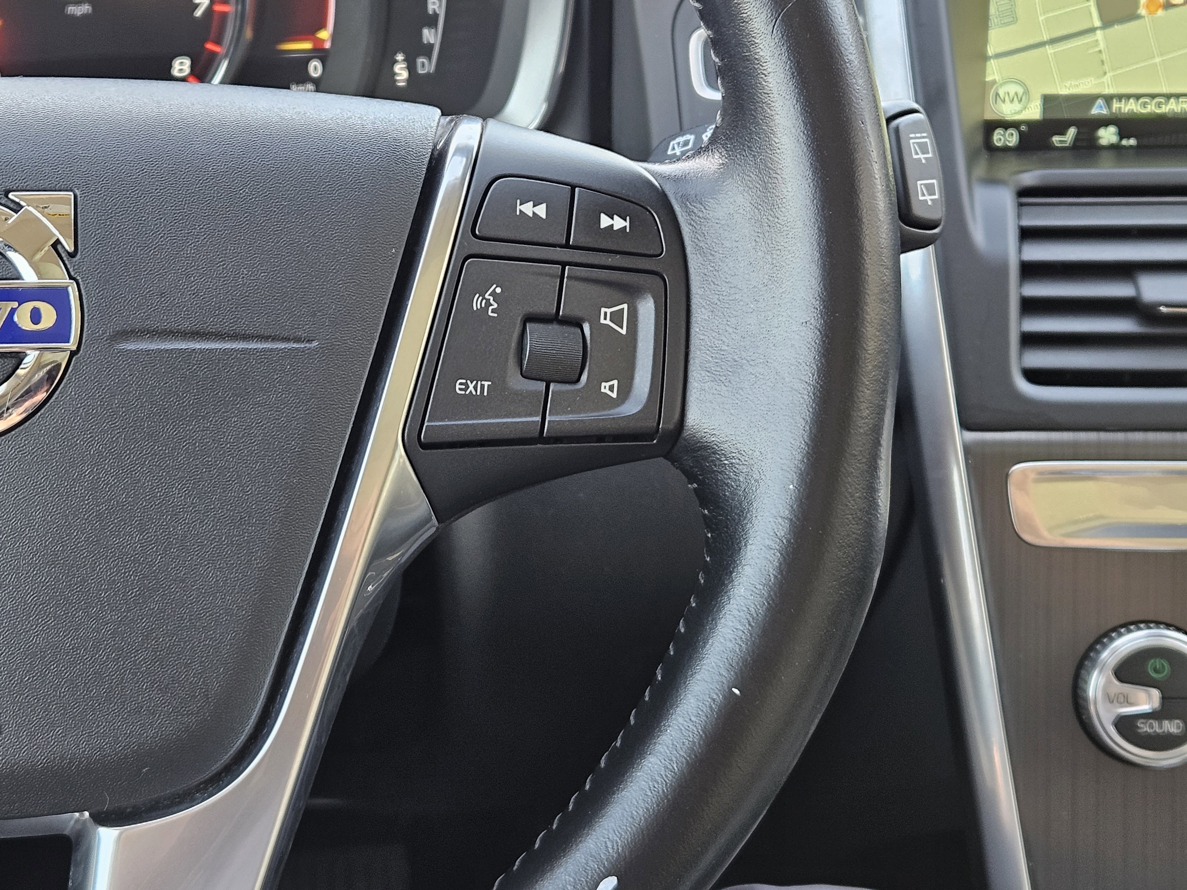 Used 2016 Volvo XC60 T5 Premier image 30