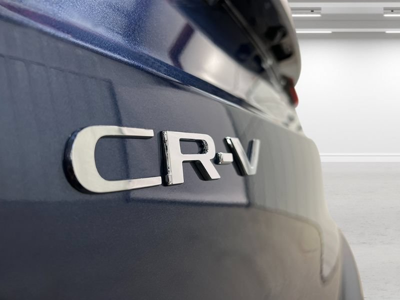 Used 2025 Honda CR-V LX image 5