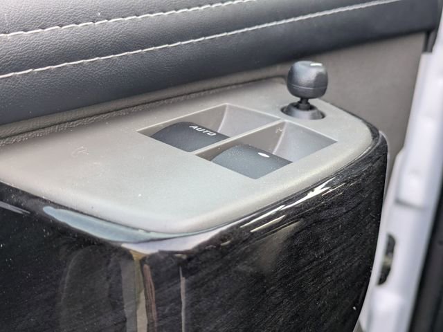 New 2026 Chevrolet Express 2500 Extended w/ Driver Convenience Package RWD image 10