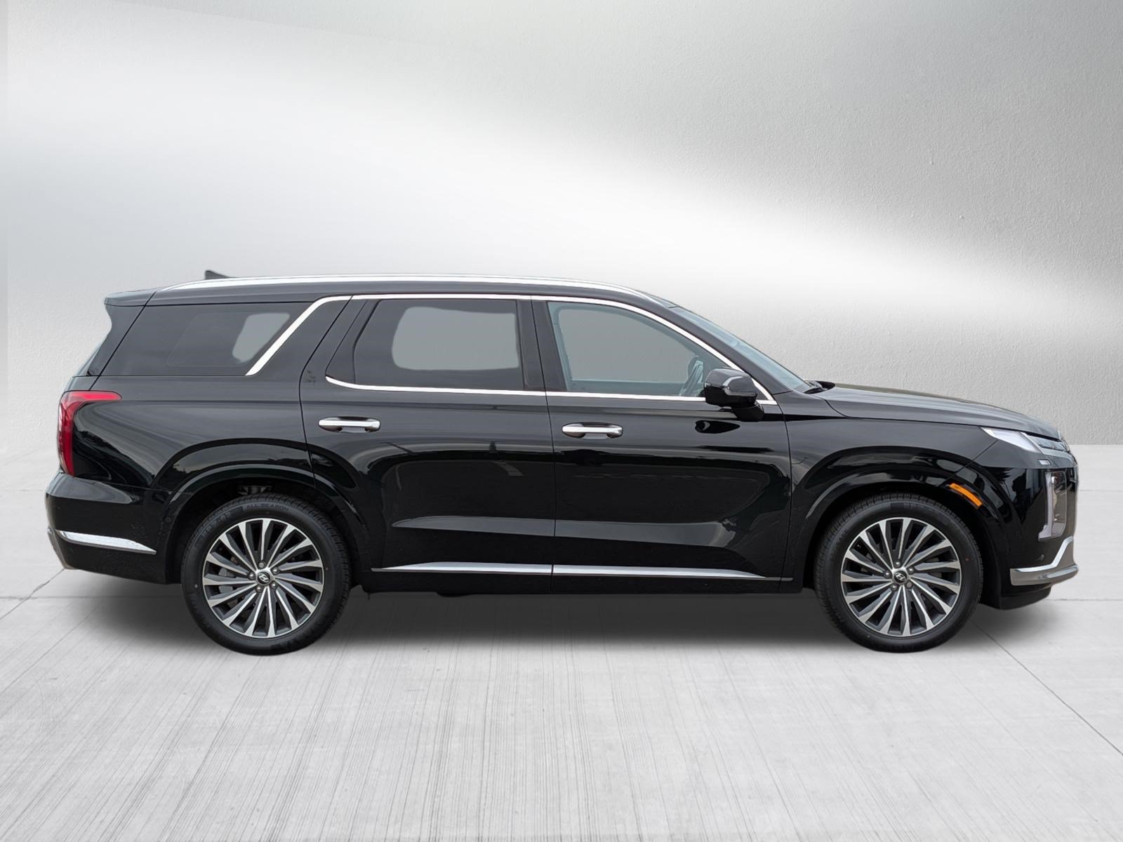 Certified 2024 Hyundai Palisade Calligraphy AWD/4WD image 8