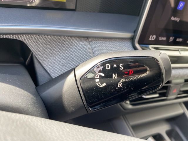 Used 2025 Volkswagen Tiguan S AWD/4WD image 24