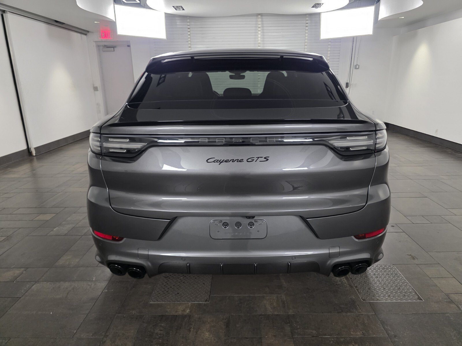 Used 2023 Porsche Cayenne GTS AWD/4WD image 5