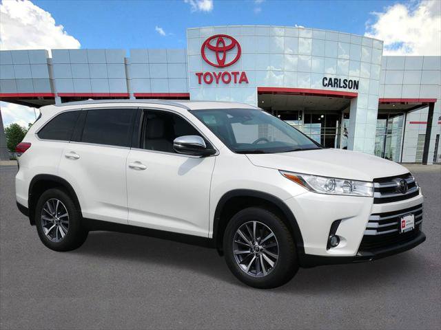 Certified 2019 Toyota Highlander XLE AWD/4WD image 2