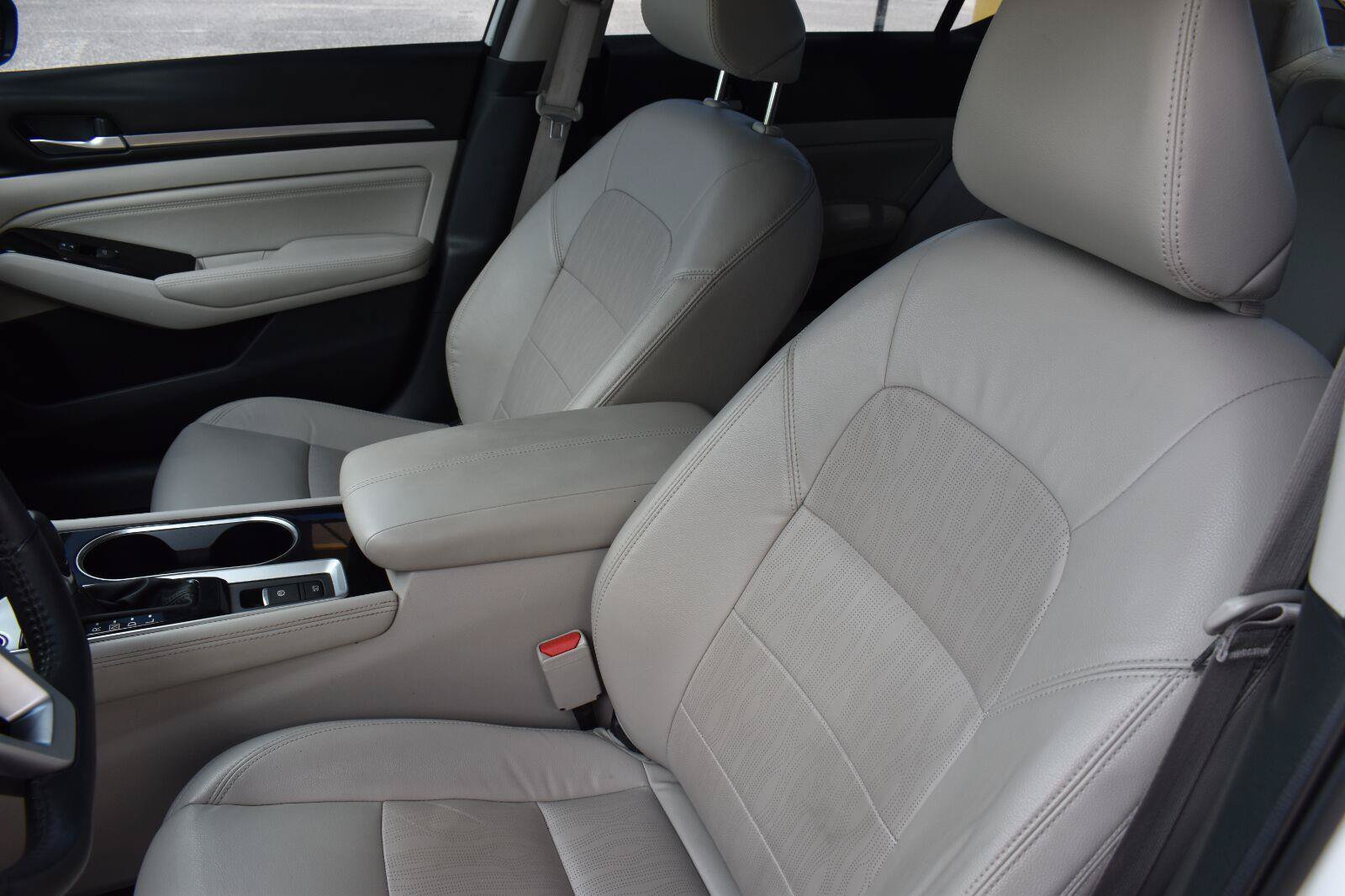 Used 2022 Nissan Altima 2.5 SL AWD/4WD image 25