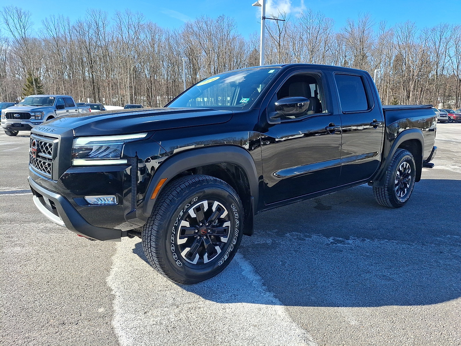 Used 2024 Nissan Frontier PRO-4X w/ Off-Road Protection Package image 3