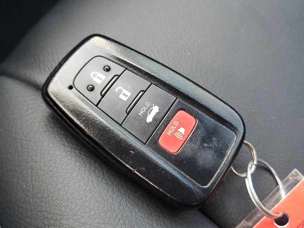 Certified 2023 Toyota Camry XLE image 28