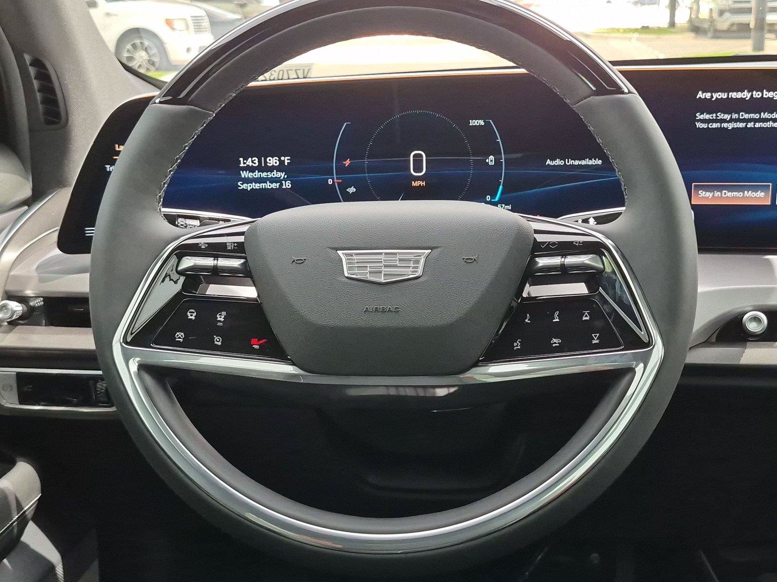 New 2027 Cadillac Vistiq Sport w/ LPO, Floor Liner Package AWD/4WD image 10