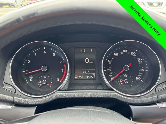 Used 2017 Volkswagen Passat 1.8T R-Line FWD image 18