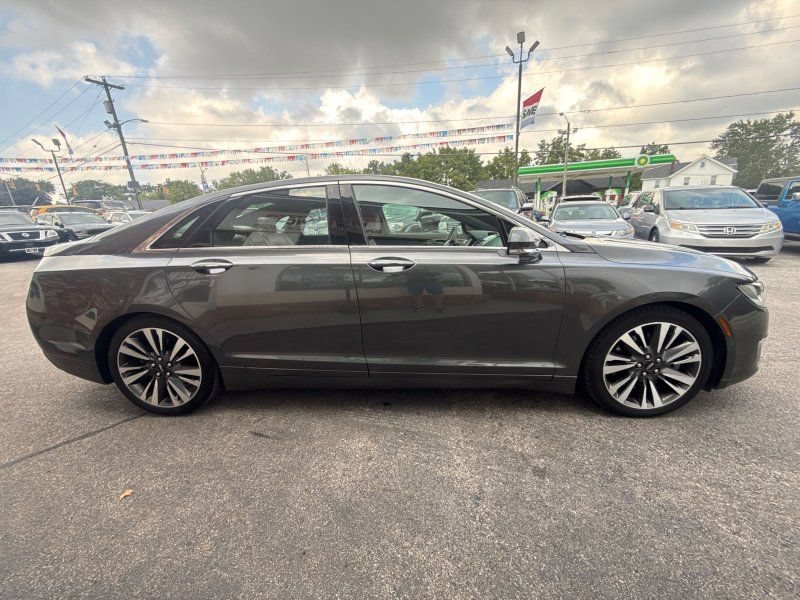 Used 2019 Lincoln MKZ Reserve AWD/4WD image 4
