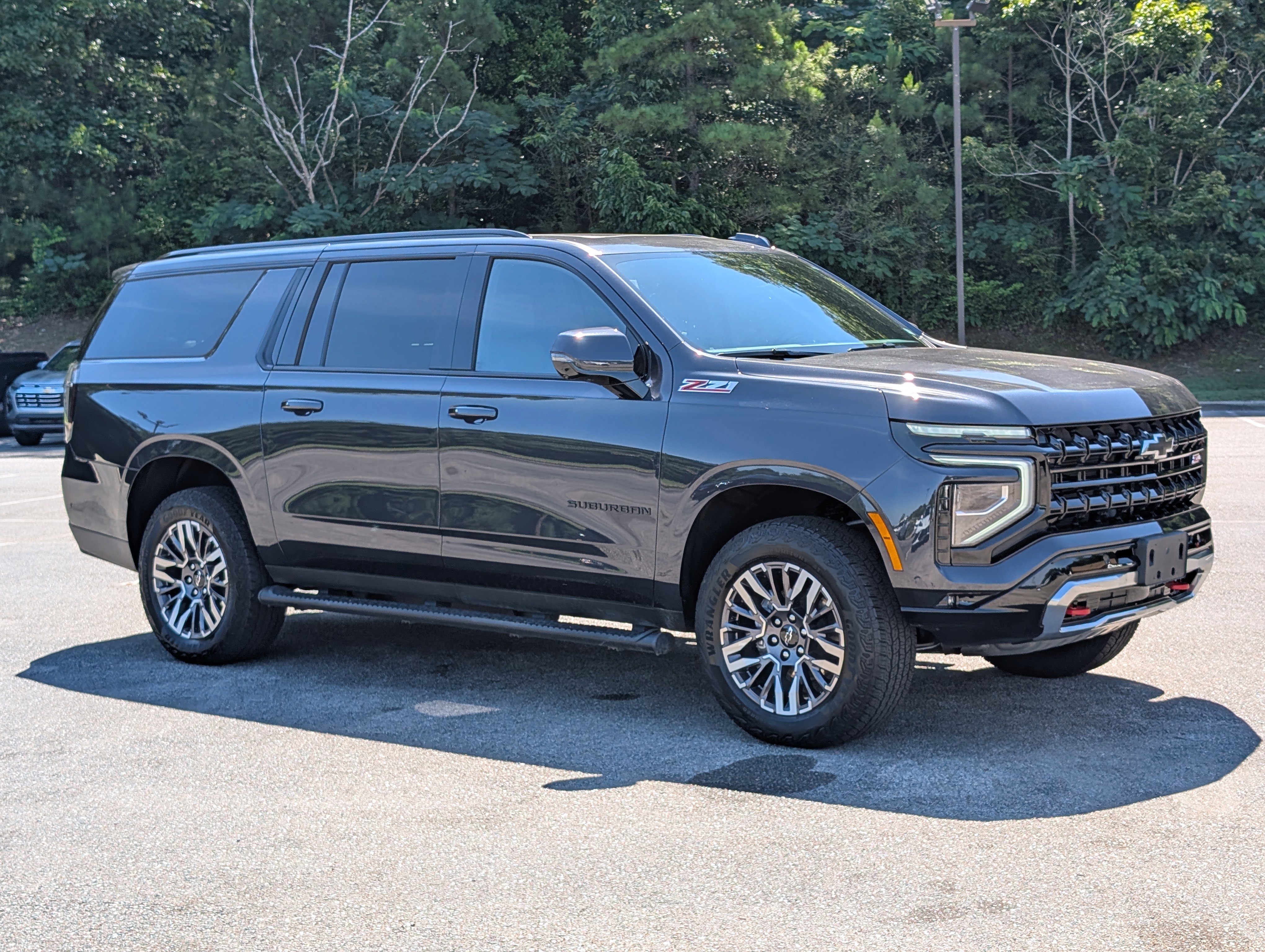 Used 2026 Chevrolet Suburban Z71 w/ Comfort Package AWD/4WD image 11