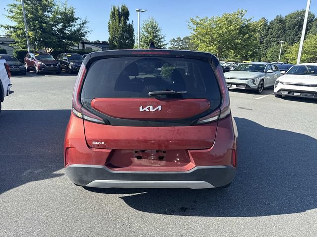 Certified 2023 Kia Soul LX FWD image 6