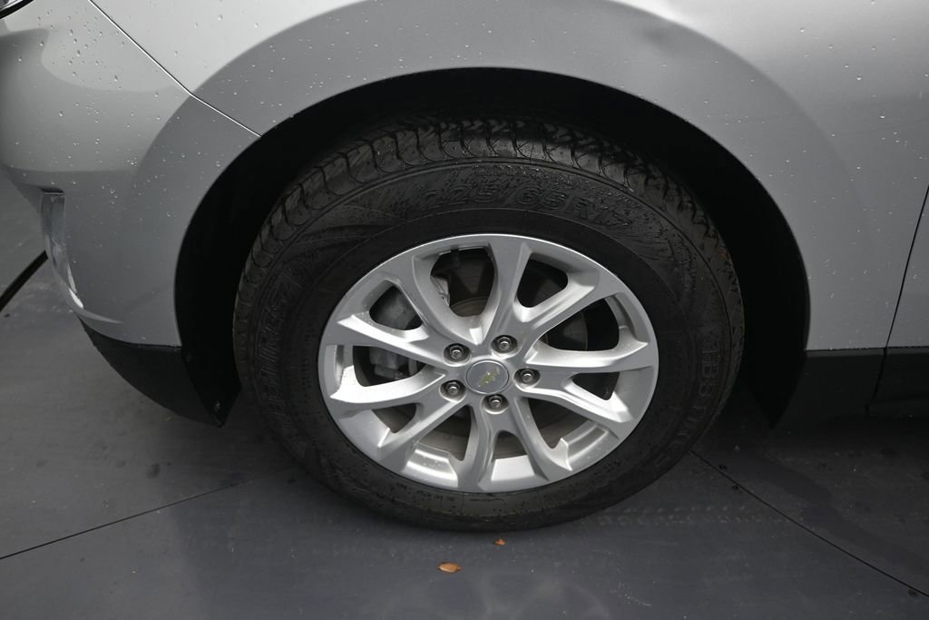 Used 2021 Chevrolet Equinox LS FWD image 9
