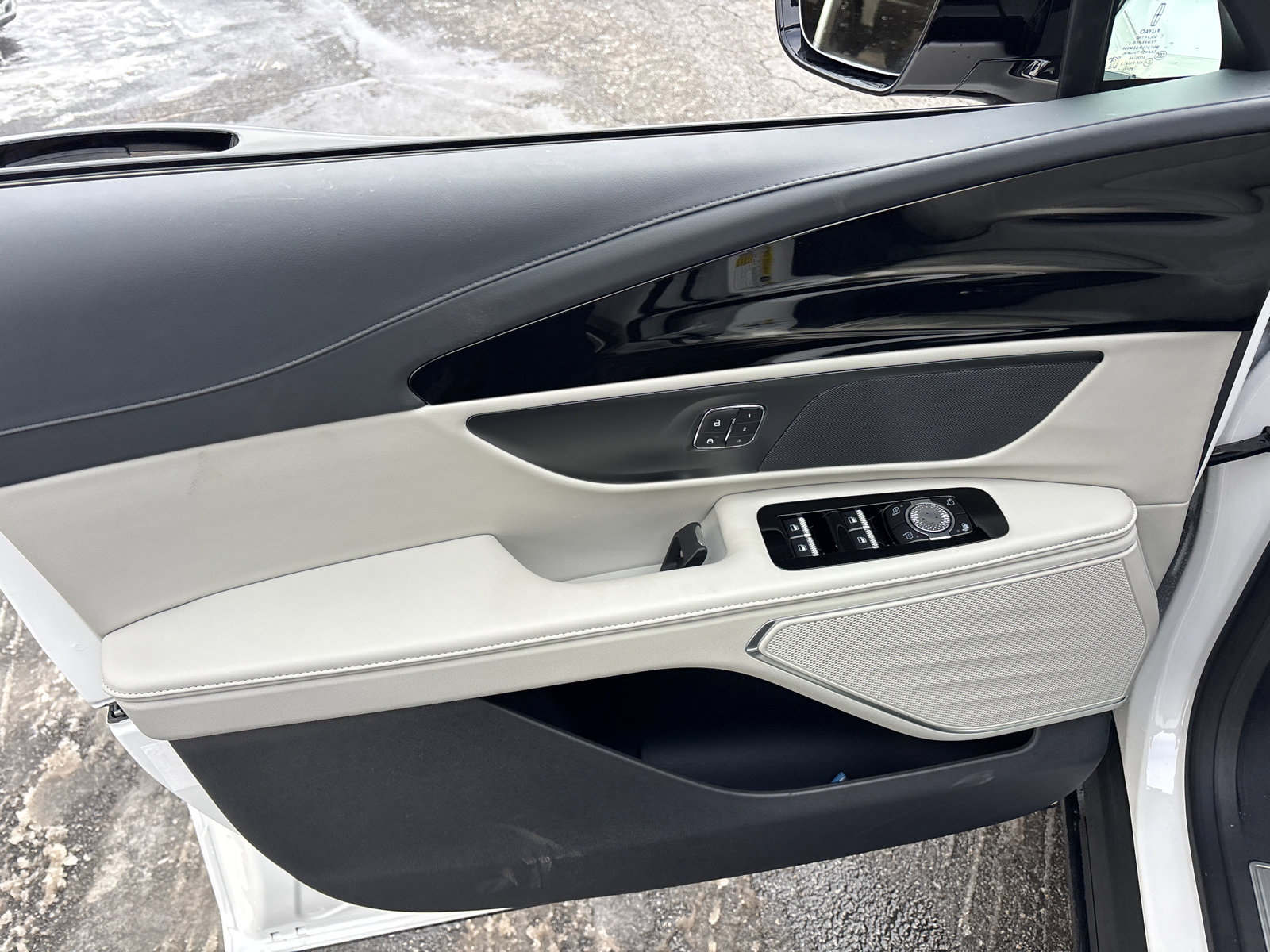 New 2026 Lincoln Nautilus Premier image 11