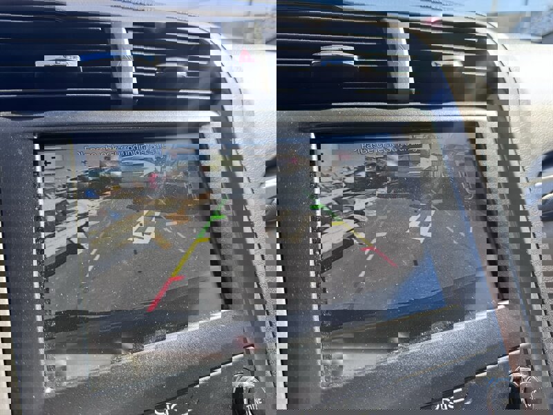 Used 2019 Ford Fusion SE image 10