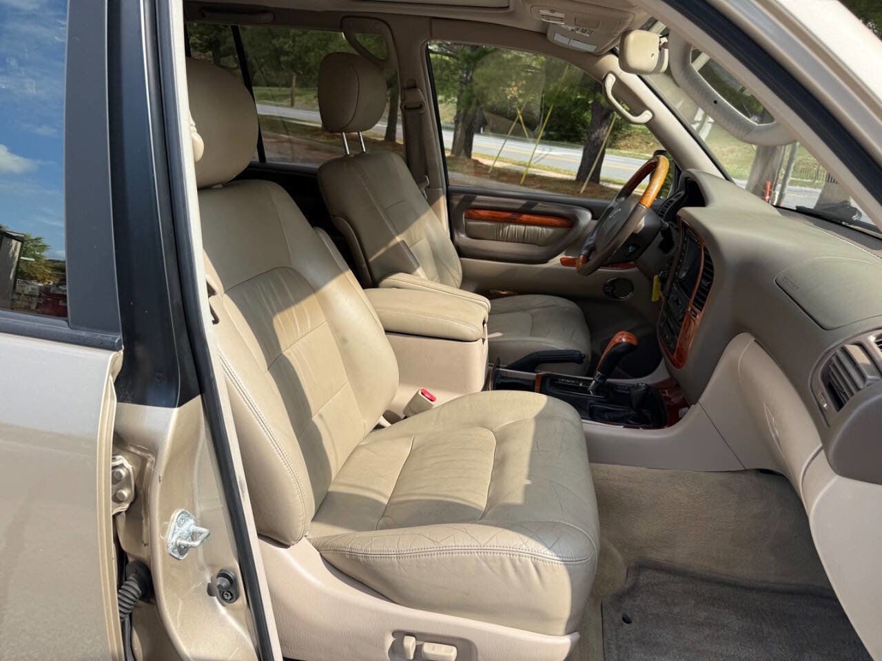 Used 2001 Lexus LX 470 4WD image 67