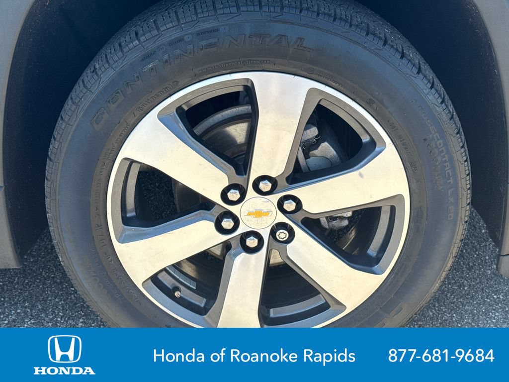Used 2019 Chevrolet Traverse LT w/ LT Premium Package AWD/4WD image 12