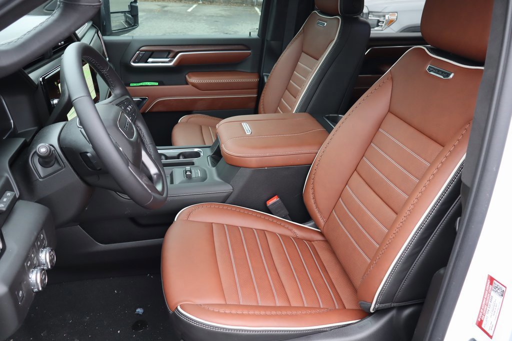 New 2026 GMC Sierra 3500 Denali Ultimate image 13