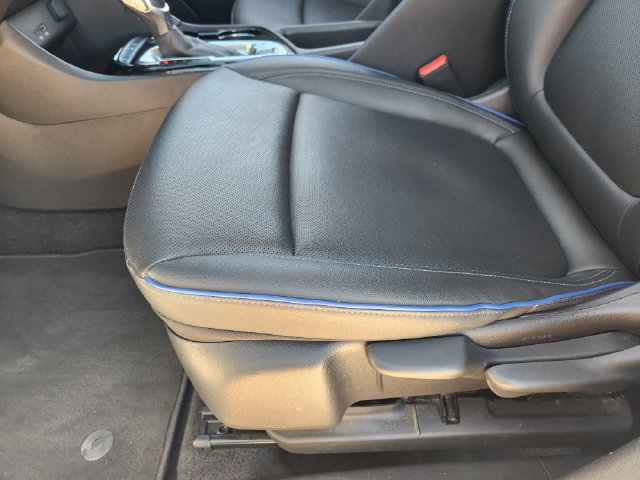 Used 2025 Buick Encore GX Sport Touring FWD image 24