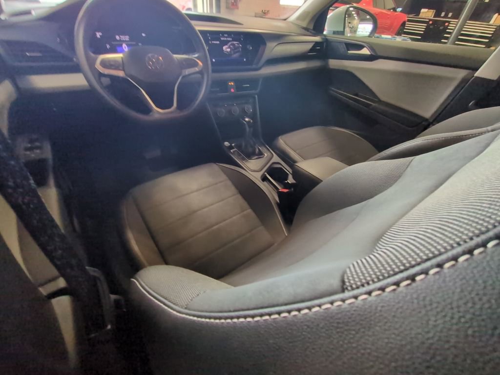 Used 2022 Volkswagen Taos SE image 20