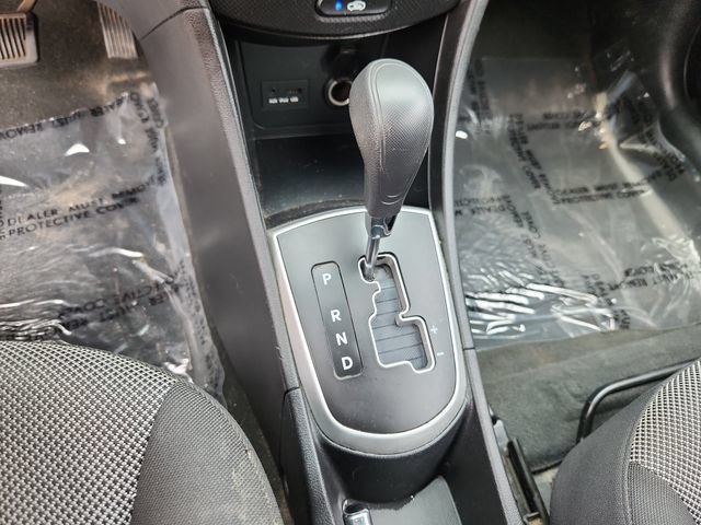 Used 2012 Hyundai Accent GS FWD image 18