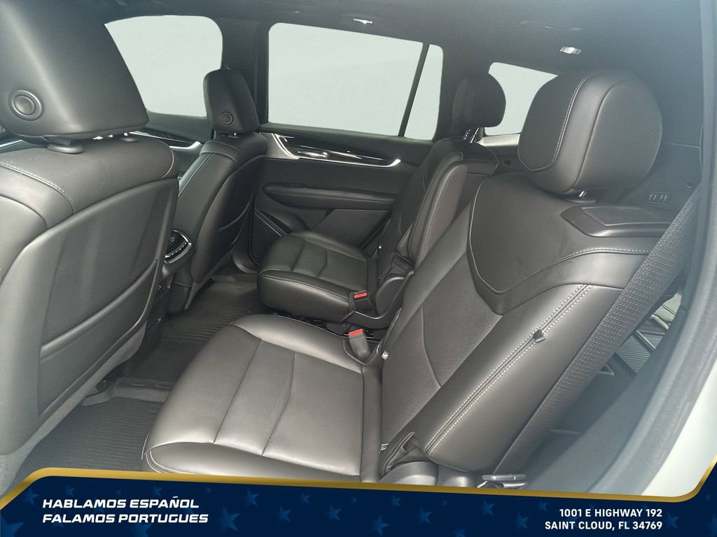 Used 2023 Cadillac XT6 Premium Luxury w/ Technology Package FWD image 24