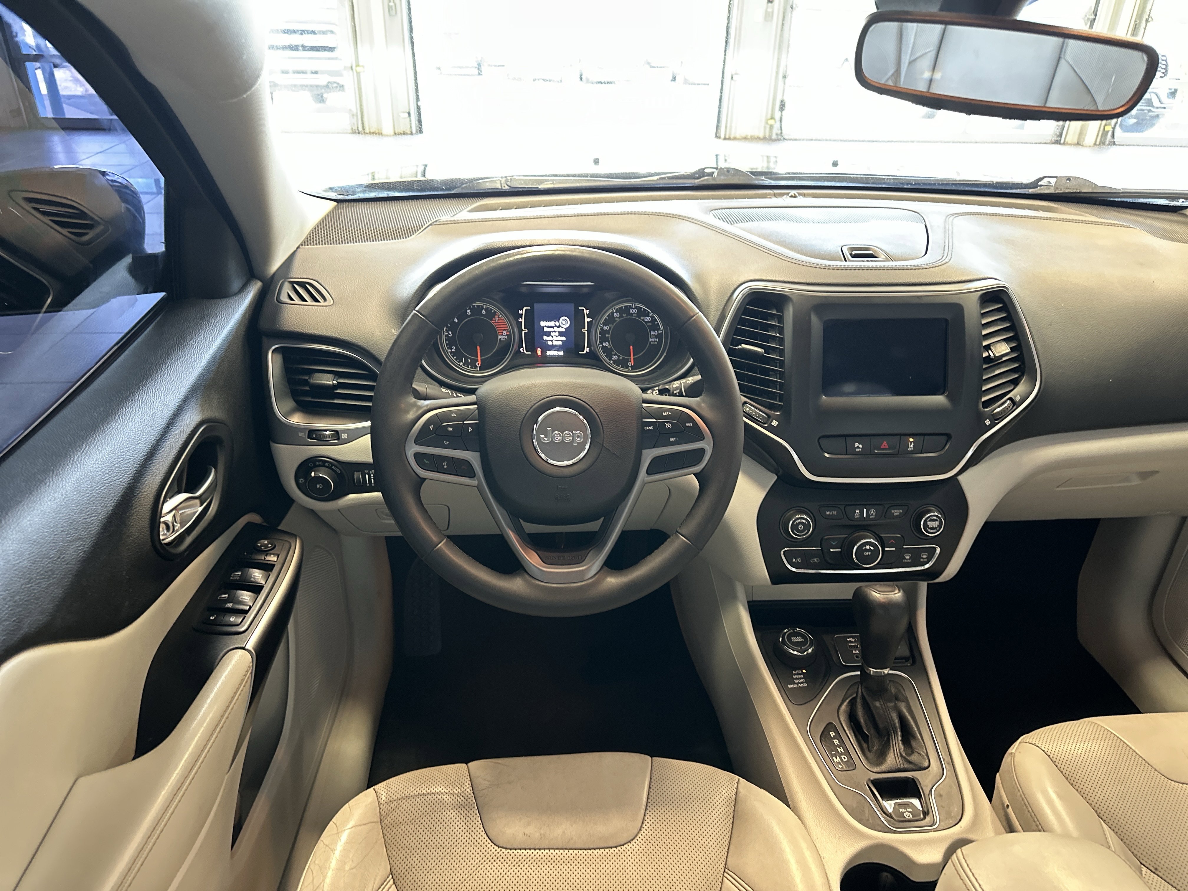 Used 2021 Jeep Cherokee Latitude Lux video 2